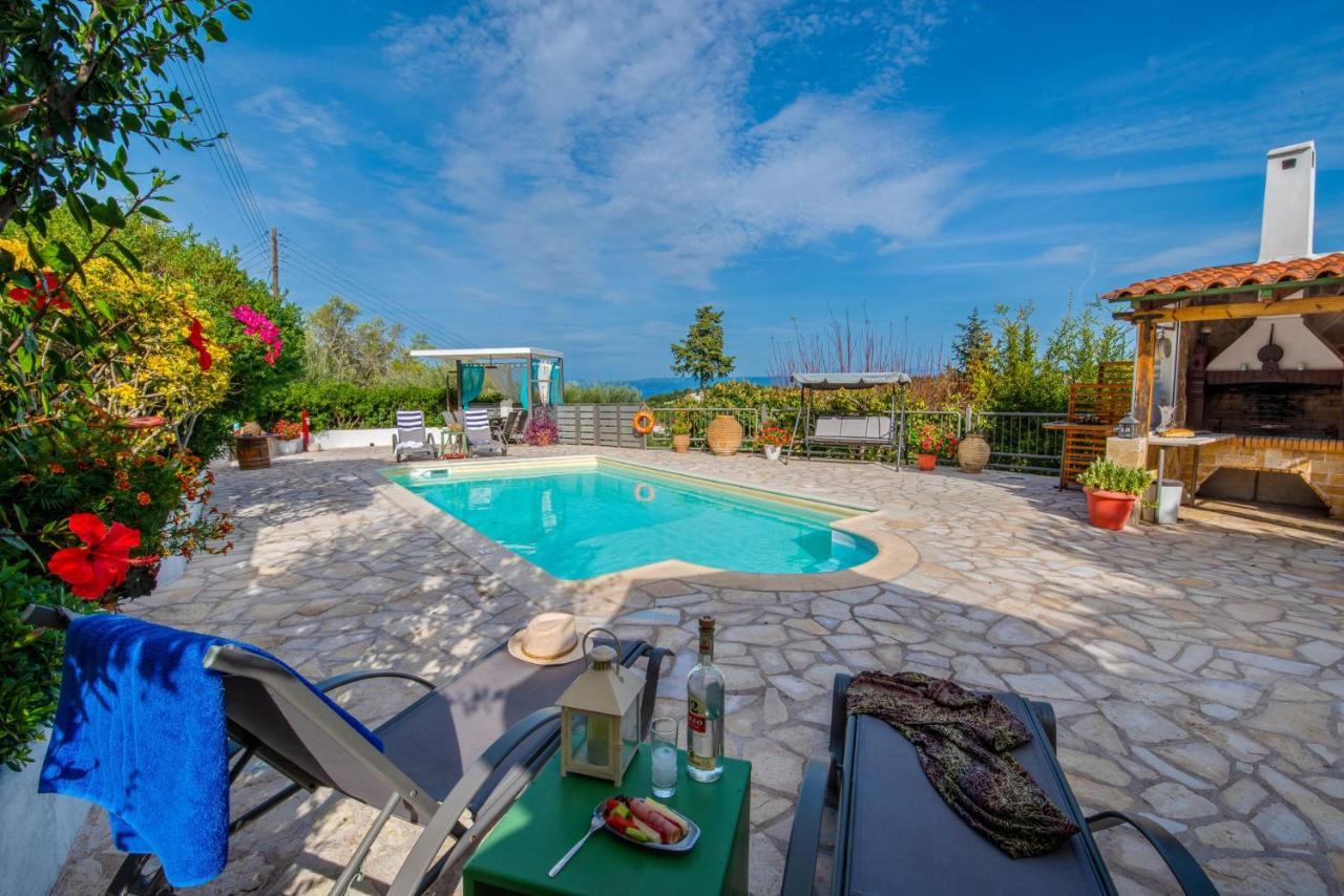 Villa Yiotta Kalodhikatika Bagian luar foto