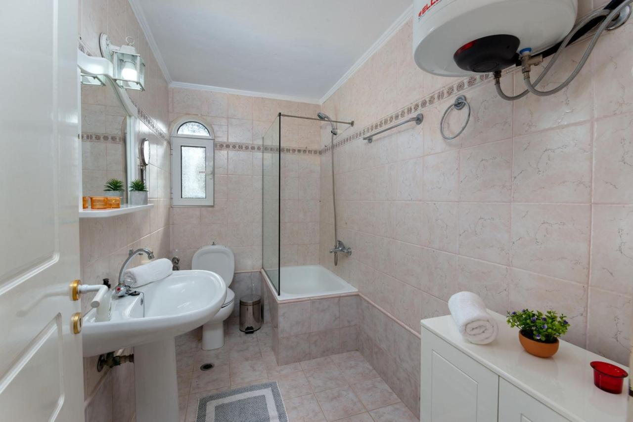 Villa Yiotta Kalodhikatika Bagian luar foto